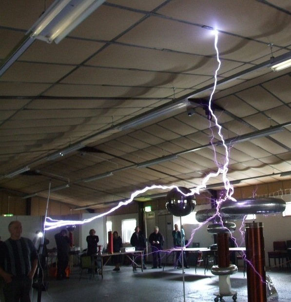 Phoenix tesla coil