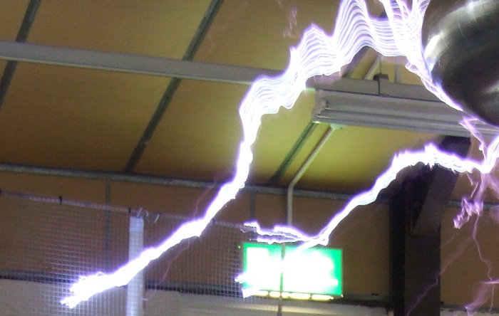 Phoenix tesla coil