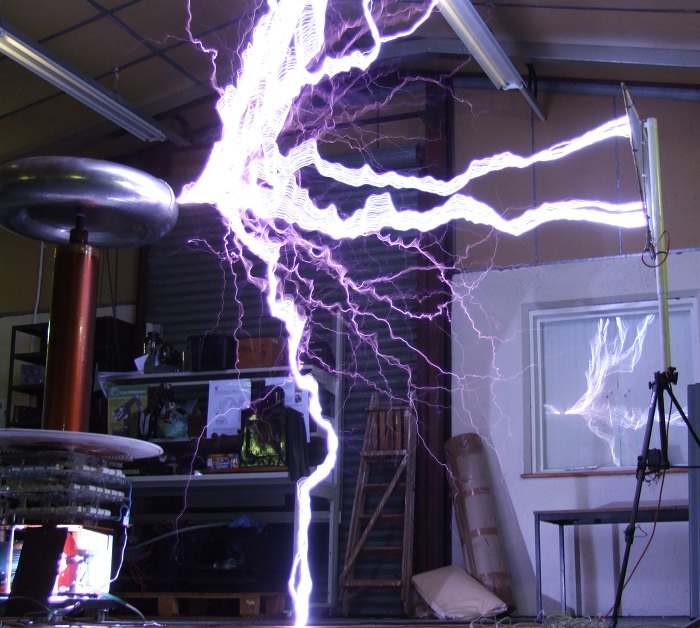 nig tesla coil cambridge 2010